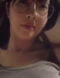选秀歌手下海拍片