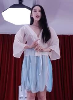 小京京剧表演锁麟囊