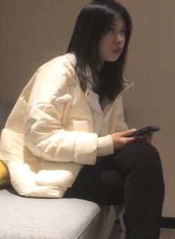 文轩专题12-21白衣兼职小姐姐