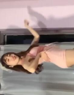 抖音网红 立盐盐 反差母狗烧鸡定制