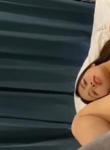 大三艺术生兼职模特的杨豆豆