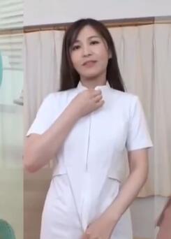 吴怡霈台湾女星赴日拍片,尽情体验快感