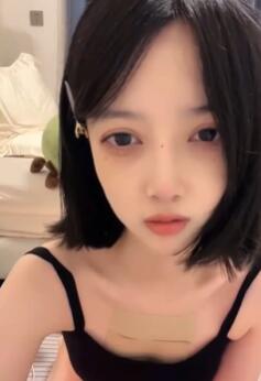 高中校花玩给叔叔们看
