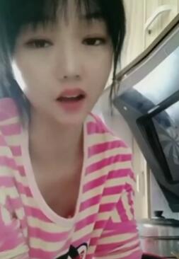 正规抖音直播平台不小心走光的女主播第03期