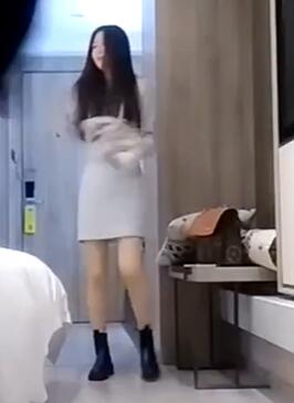【全国自拍】高价网约极品兼职小姐姐