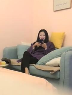 圣诞节约极品高校学妹 白嫩妹纸失恋心情不太好
